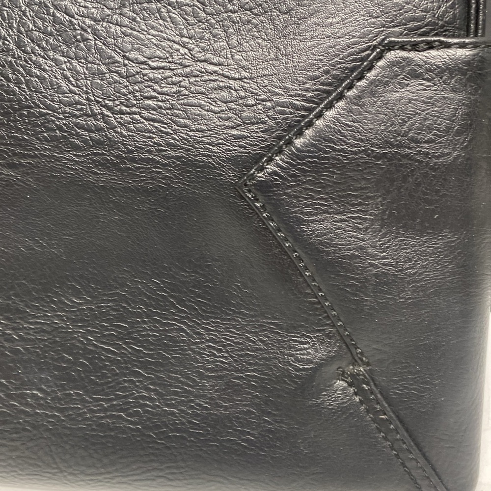 Matt & Nat Black Minka Vegan Hobo Bag Dwell Crossbody Bag - Picture 9 of 17